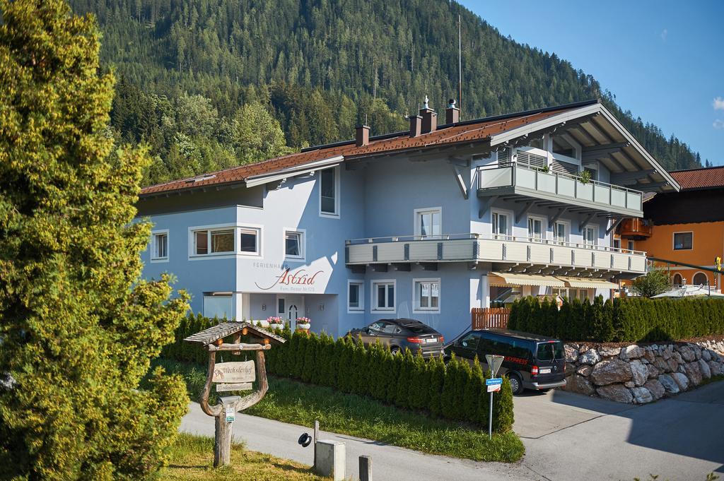 Ferienhaus Astrid Hotel Flachau Exterior photo